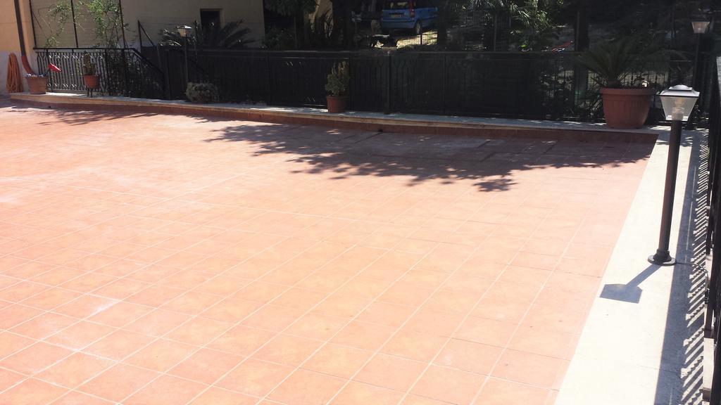 Le Streghe Di Roma Hotel Exterior foto